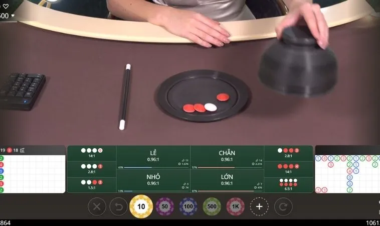 Bàn cược Xóc Đĩa Hay88